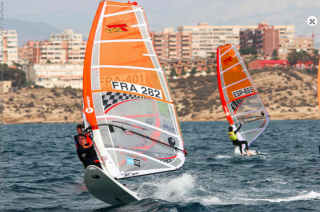 100% de podium pour le Pole Avenir et les planchistes YCPR à Alicante