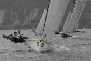 Laurent Abignoli et sa tendrisse sailing team briguent la 3ème place au Lac de Garde en Longtze