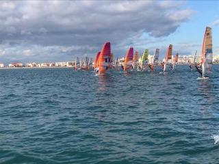 Les planchistes à la Coach Regatta de Mauguio