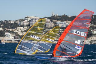 Jour 2 sur la Med Cup 13 Windsurf